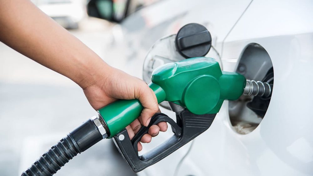 Stability in Pakistan’s Fuel Prices: Government Maintains Petrol Prices Amidst Economic Shifts